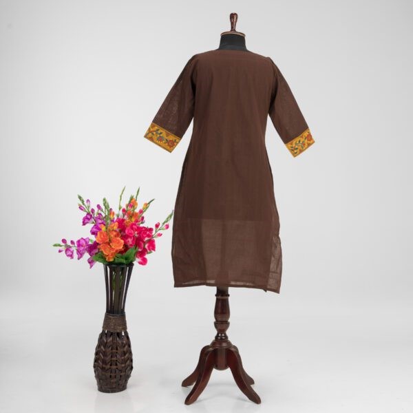 Artisan Hand printed on Adrika’s Khadi Cotton Kurti