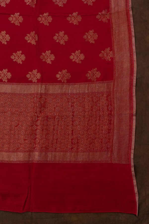 Banarasi Grey Katan Silk Kurti & Red Chiniya Silk Dupatta Set