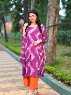 Stylish ethnic Indian kurti set in Shibori cotton fabric