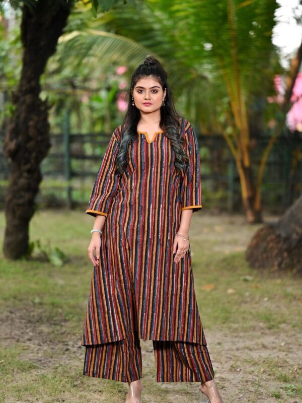 Two-piece cotton kurti ensemble with hand block printing