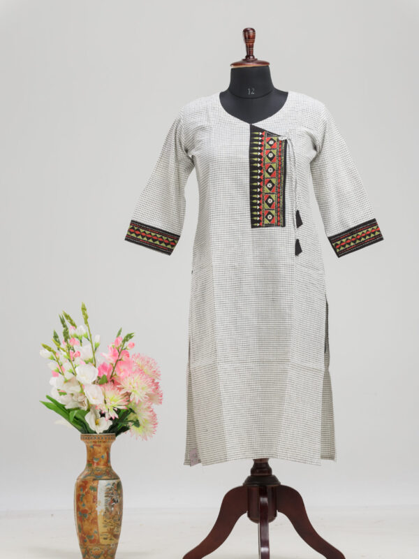 Adrika’s White With Black Checks Pure Cotton Hand Embroidered Kurti