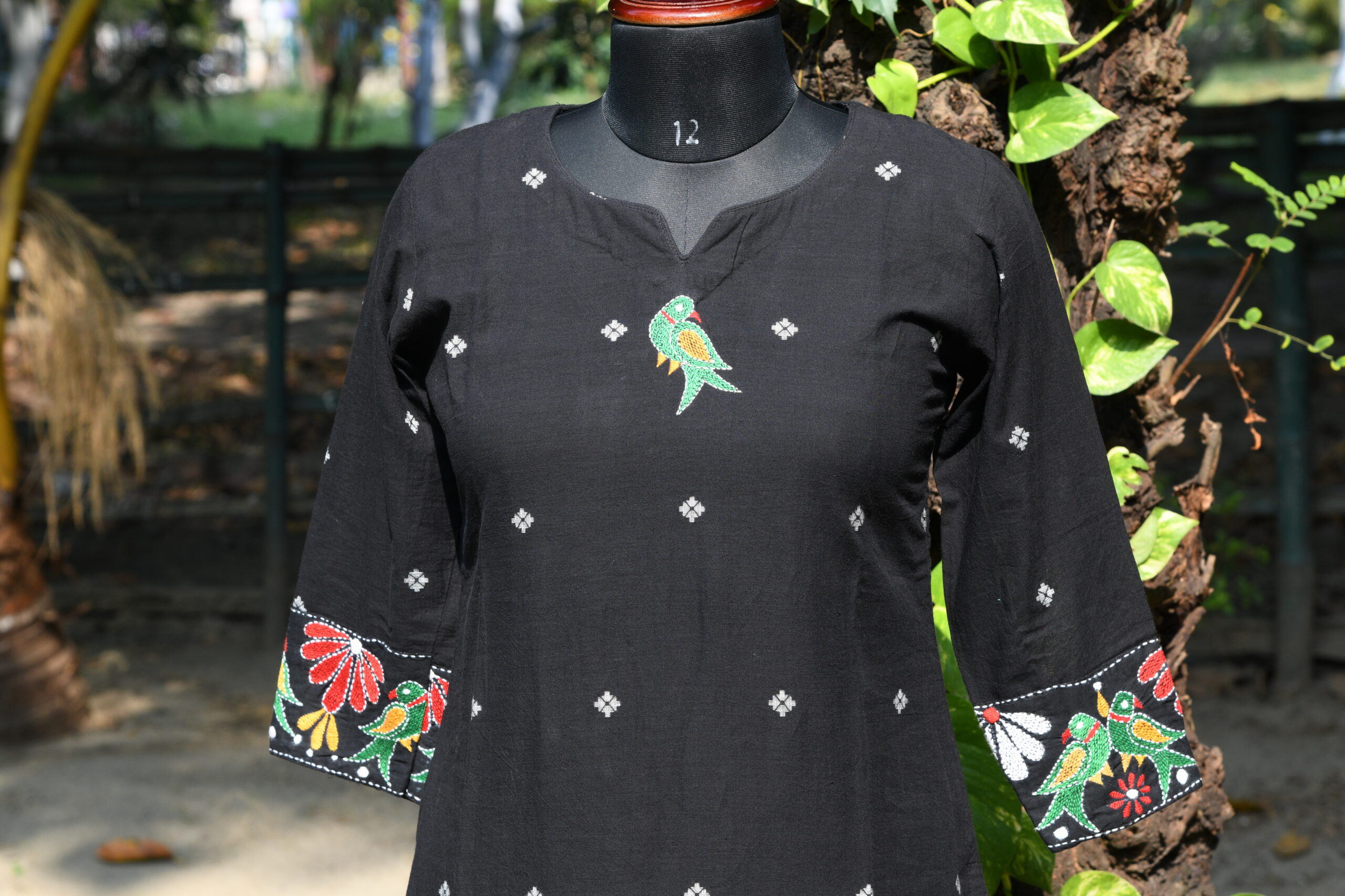 Adrika’s Black Handloom Cotton Jamdani Hand Embroidered Kurti Set - Image 3
