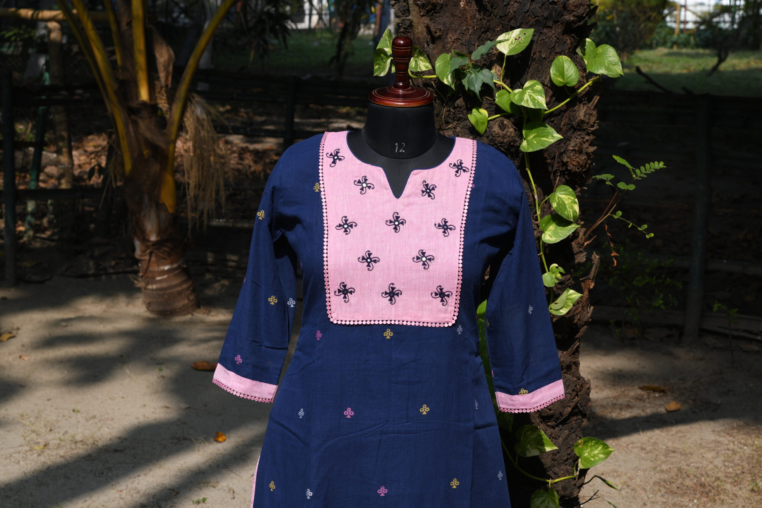 Adrika’s Blue Handloom Cotton Jamdani Hand Embroidered Kurti Set - Image 4