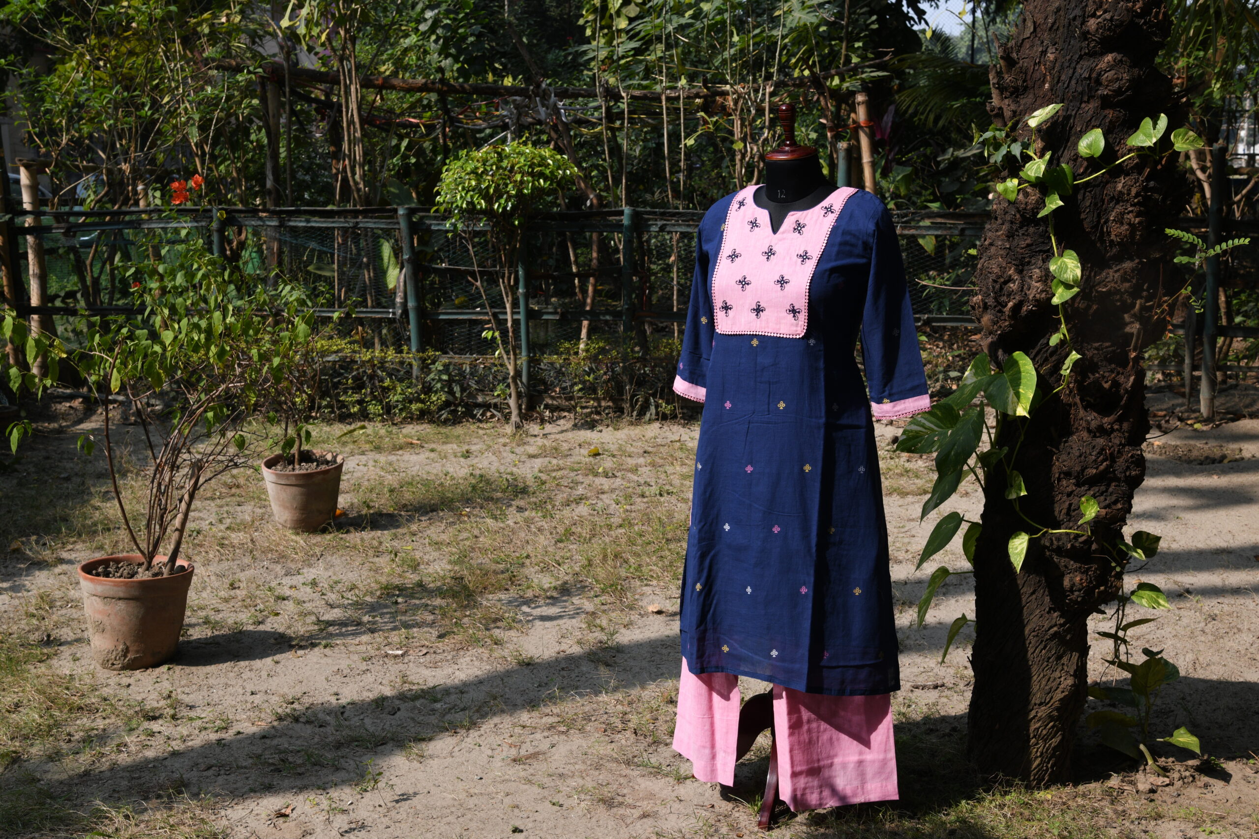 Adrika’s Blue Handloom Cotton Jamdani Hand Embroidered Kurti Set - Image 6